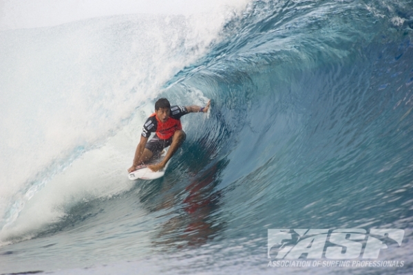 Jeremy Flores (FRA), 24, last year's recipient of the coveted Andy Irons Forever Award, will face Heitor Alves (BRA), 30, in Round 3 of the Billabong Pro Tahiti.