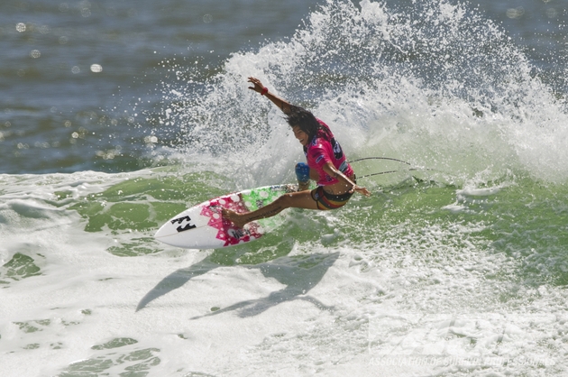 Silvana Lima (BRA), 28, was sidelined for the 2012 season following a knee injury at the Roxy Pro Gold Coast. 