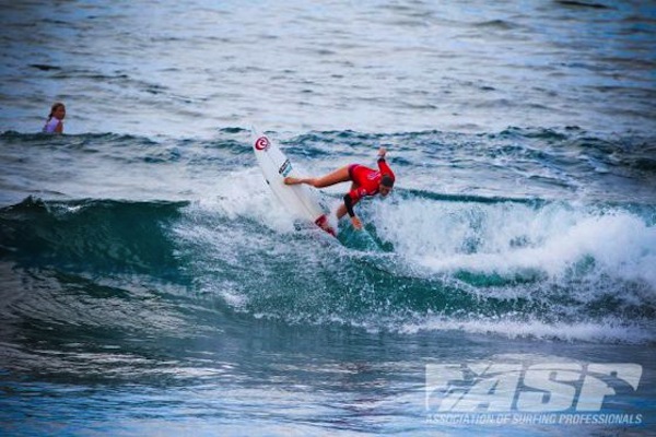 Cannelle Bulard will surf in Quarterfinal No. 2 of the Gijon Pro Junior tomorrow.