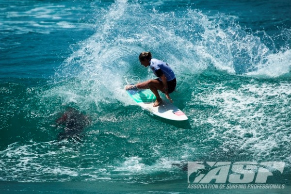 Stephanie Gilmore (AUS), 24, four-time ASP Women?s World Champion and current No. 1 on the ASP Women?s World Championship Tour rankings, is the heavy favourite heading into this week?s Roxy Pro Biarritz.