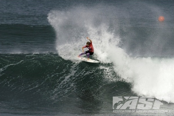 Coco Ho (HAW), 20, will take on reigning ASP Women?s World Champion Carissa Moore (HAW), 19, in Quarterfinal 3 of the Rip Curl Women?s Pro Bells Beach presented by Ford Fiesta.