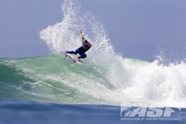 Adam Melling (AUS), 27, was in sensational form during Round 2 of the Hurley Pro at Trestles.
