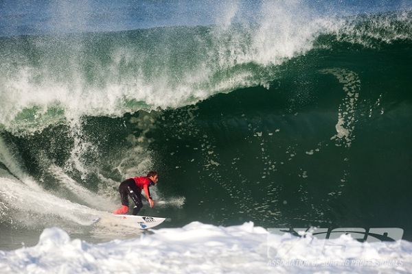 Kai Otton (AUS), 32, will take on Gabriel Medina (BRA), 18, in Round 3 of the Quiksilver Pro France.