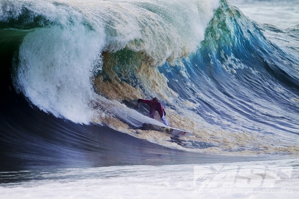 Owen Wright (AUS), 22, a standout performer in yesterday's bombing conditions at La Graviere, is into Round 3 of the Quiksilver Pro France.