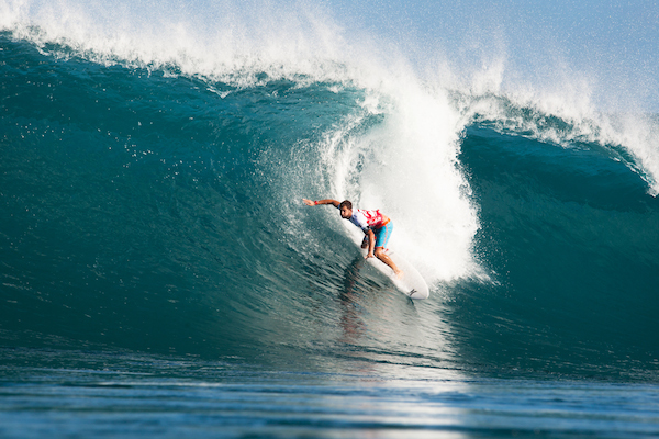 Billabong Pipe Masters in Memory of Andy Irons - Day 1 081213