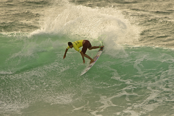 Dion Atkinson doing some damage at Surfest in Newcastle last year. Pic ASP/Will H-S