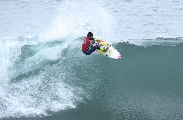 Gabriel Medina (BRA), 19, will take on fellow countryman Adriano de Souza (BRA), 25, in Heat 1 of the Vans US Open of Surfing.