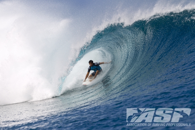 Jeremy Flores (FRA), 25, will take on C.J. Hobgood (USA), 34, and Adam Melling (AUS), 28, in Heat 10 Round 1 of the Billabong Pro Tahiti. 