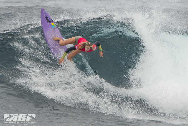 Bianca Buitendag (ZAF) posted an impressive 9.17 in her Round 2 match-up against Pauline Ado (FRA). Pic ASP/Robertson