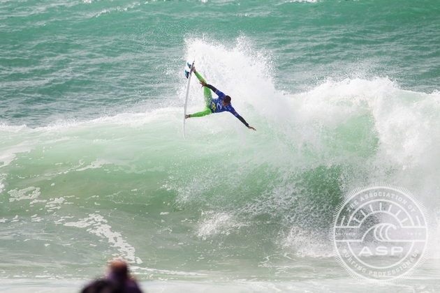 Filipe Toledo has officially withdrawn from the ASP World Junior Championships. 
