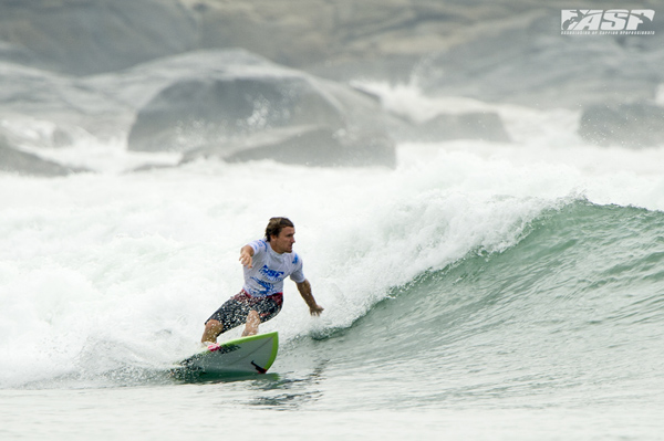 Australian Brent Dorrington (AUS) will face Caio Ibelli (BRA), Frederico Morais (PRT) and Cooper Chapman (AUS) in the second heat of the day, with first and second place advancing into the Quarterfinals. Pic ASP/Robertson