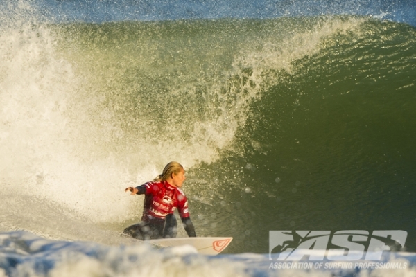 Stephanie Gilmore (AUS), 25, reigning five-time ASP World Champion, is into the Semifinals of the TSB Bank NZ Surf Festival.