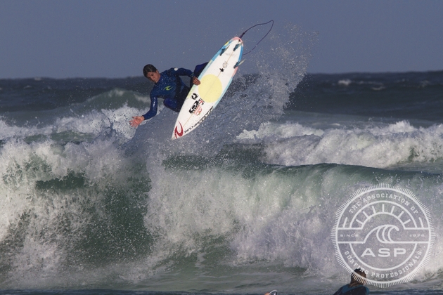 Gabriel Medina (BRA), 18, will surf in Heat 9 Round 3 of the HD World Junior Championships. 