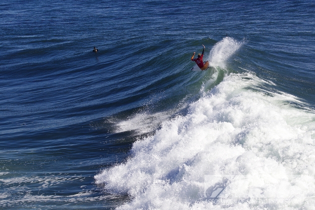 Taj Burrow won his second ASP event of 2012 at the O'Neill Coldwater Classic. 