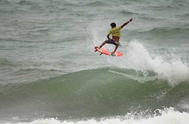 Italo Ferreira earned the day's high heat total at the Mahalo Eco Festival in Itacare today.
