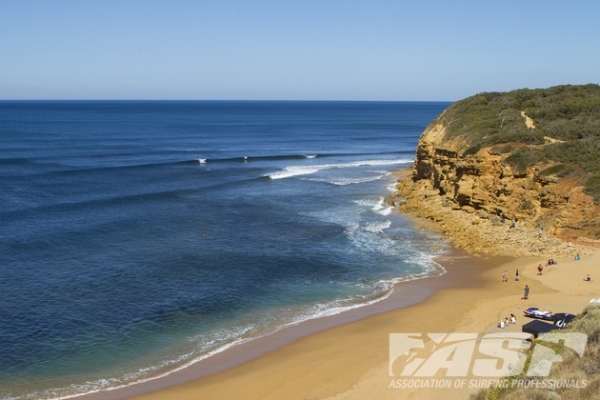 Small surf on offer today has prompted event organizers at the Rip Curl Pro Bells Beach to call a lay day for competition. 