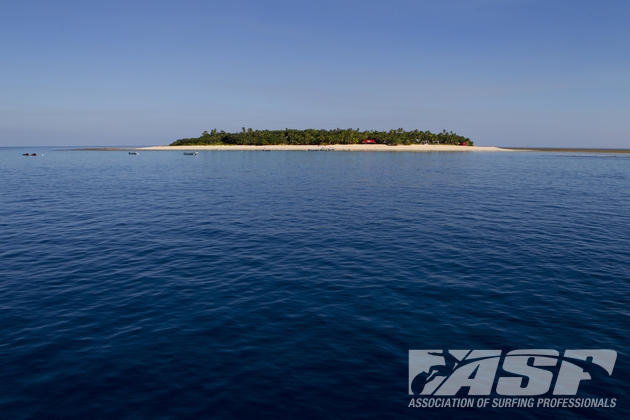 The island of Tavarua will host the ASP Top 34 in improved conditions in the coming days.