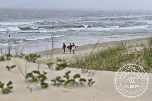 SurfersJoaquina8136WJB13Smorigo