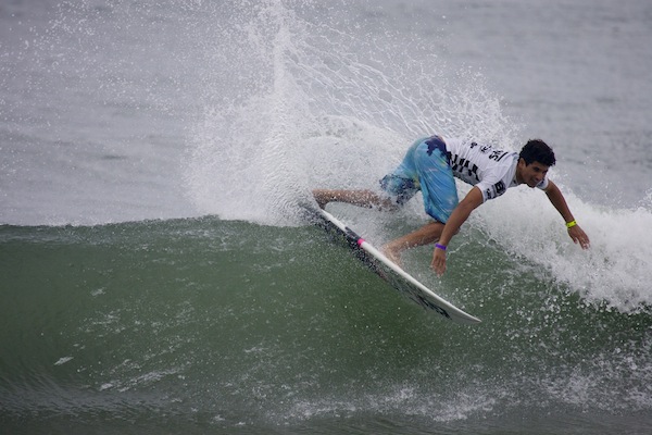 Brazil's Italo Ferreira, 18, scored the day's high heat total on opening day of the Vans Pro in Virginia Beach.