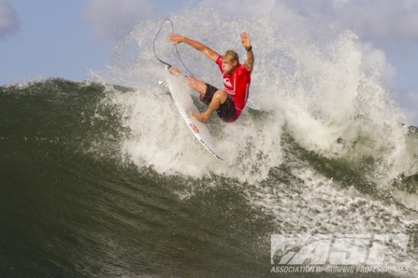 Mick Fanning (AUS), 31, two-time ASP World Champion, will take on Kelly Slater (USA), 41, 11-time ASP World Champion, in Semifinal 2 of the Quiksilver Pro Gold Coast.