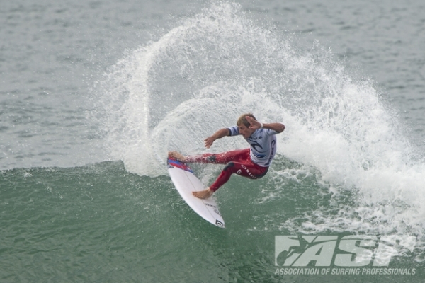 Sebastian Zietz (HAW), 25, 2013 ASP Dream Tour rookie, will take on Josh Kerr (AUS), 29, in the opening heat of the morning at the Rip Curl Pro Bells Beach.