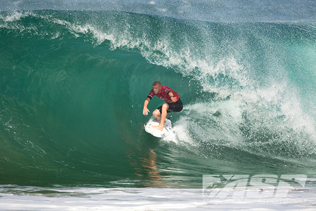 Up first this morning will be current rankings leader Mick Fanning (AUS).