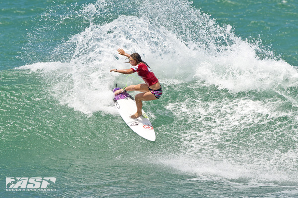 Tyler Wright (AUS) clocked the day's highest single wave score - 9.87 out of a possible 10. Pic ASP/Will H-S