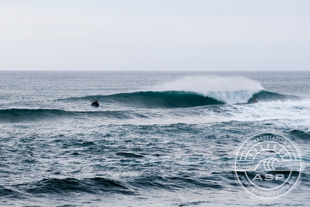 VANS World Cup of Surfing - Day 10 - 4 December 2012