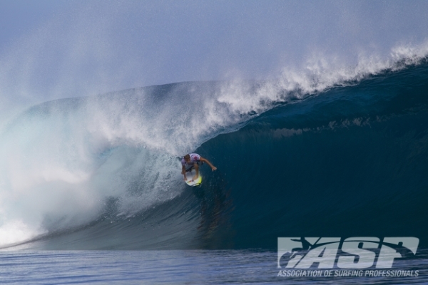 Sebastian Zietz (HAW), 25, will take on Kai Otton (AUS),  33, in Round 3 of the Volcom Fiji Pro at Cloudbreak.