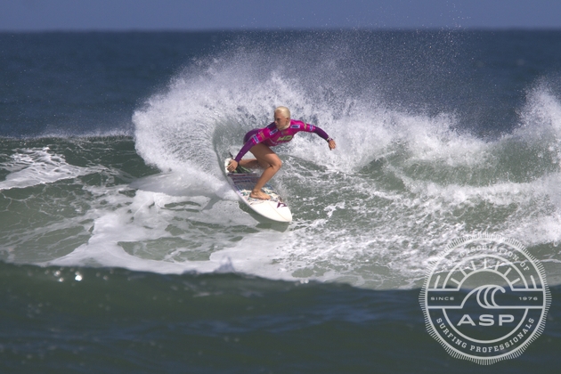 Hawaii's Tatiana Weston-Webb will surf in Round 3 of the Women's HD World Junior Championships today.