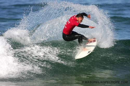 Marlon Lipke Surfing Photo Estoril Coast Pro Guincho Portugal.  Photo Credit ASP Tostee