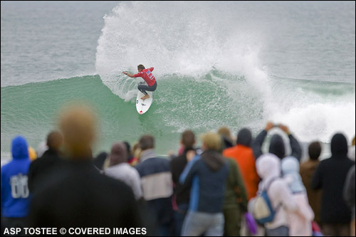 Greg Emslie Quiksilver Pro France Surf Contest Runner Up.  Photo Credit ASP Media. 