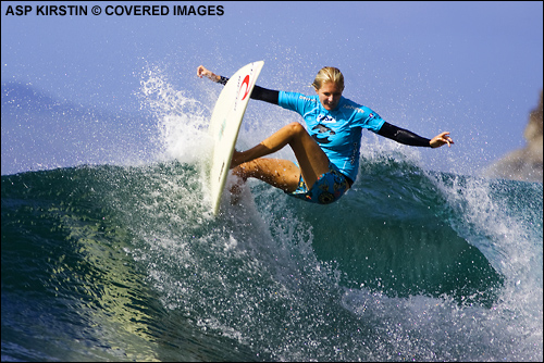 Stephanie Gilmore capitalised on her World Title win yesterday by taking out the whole event today when she defeated Jessi Miley Dyer in the final at Honolua.  Surfing Photo ASP Tostee