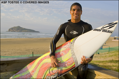 Heitor Alves Hang Loose Santa Catarina Pro Brazil Surf Contest.  Photo Credit ASP Tostee