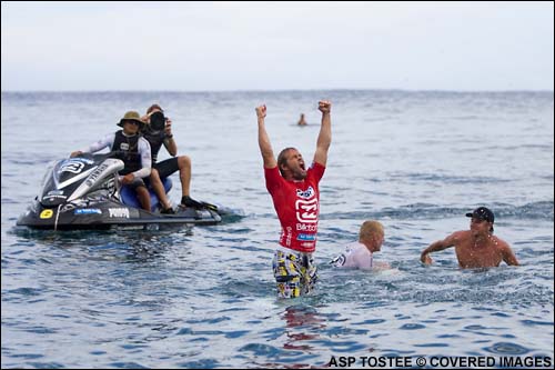 Damien Hobgood Wins The 200 Billabong Pro at Teahupoo Tahiti.  Pic Credit ASP Tostee