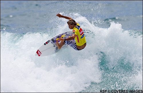 Julian Wilson (Australia/Sunshine Coast/Qld) was the giant killer today, defeating eight time and current World Champion and defending Quiksilver Pro event champion Kelly Slater (USA) in his round one heat. Pic Credit ASP Tostee