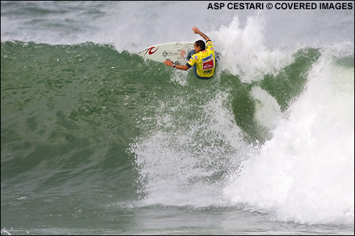 Raoni Monteiro Quiksilver Pro France Surf Contest