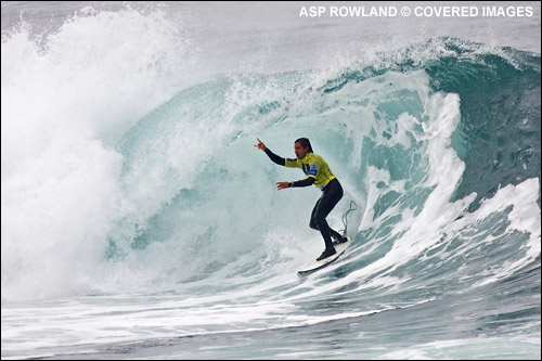 Dean Morrison Rip Curl Pro Search Chile Surf Contest, Claiming His Perfect 10 against Kelly Slater.  Pic Credit ASP Tostee