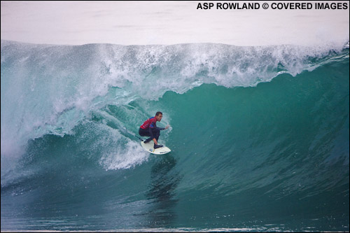 Rip Curl Pro Chile Surf Contest, Rookie sensation Kai Otton continued his phenomenal run today in defeating Brazilian Raoni Monteiro in their Round 3 bout.  Pic credit ASP Tostee