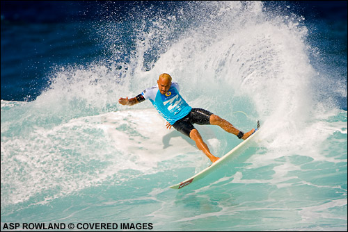 It was the battle of the Hawaiians today at The Billabong Pipeline Masters heat ten with Jamie OBrien going head to head with Fred Patacchia Jr. Patacchia came out in front. Surf Photo ASP Tostee