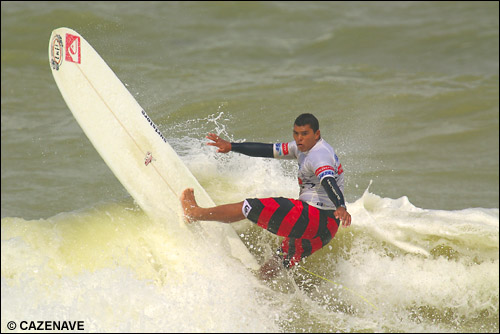 Danilo Rodrigo (Brazil) finished runner up to newly crowned ASP World Longboarding Champion Phil Rajzman (Brazil). Rodrigo defeated Hawaiian Bonga Perkins during the semi finals. Pic Credit ASP Tostee