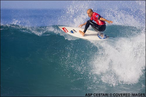 Kelly Slater Advances to Round 4 at The Billabong Pro JBay South Africa Surf Contest