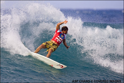 The north shore’s own Pancho Sullivan finished third in the 2007 Billabong Pipe Masters. Surf Photo Credit ASP Tostee