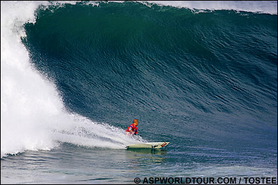 Kelly SlaterMundaka, picture credit ASP Tostee